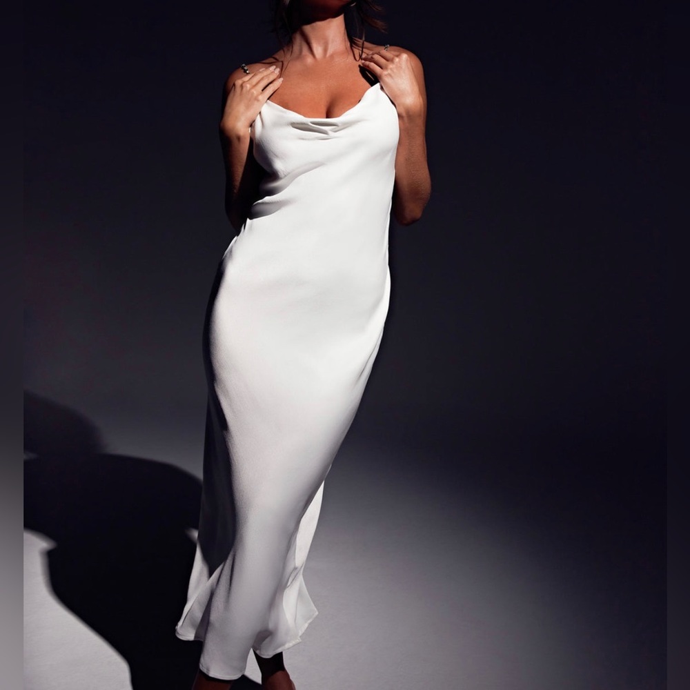 Stunning Rasta Meshki diamanté white dress, Size M